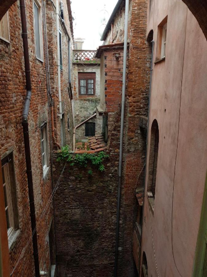 Old Pelleria Apartment Lucca Exterior photo