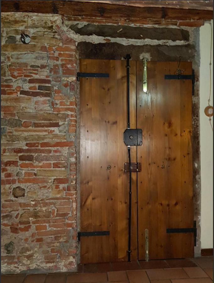 Old Pelleria Apartment Lucca Exterior photo